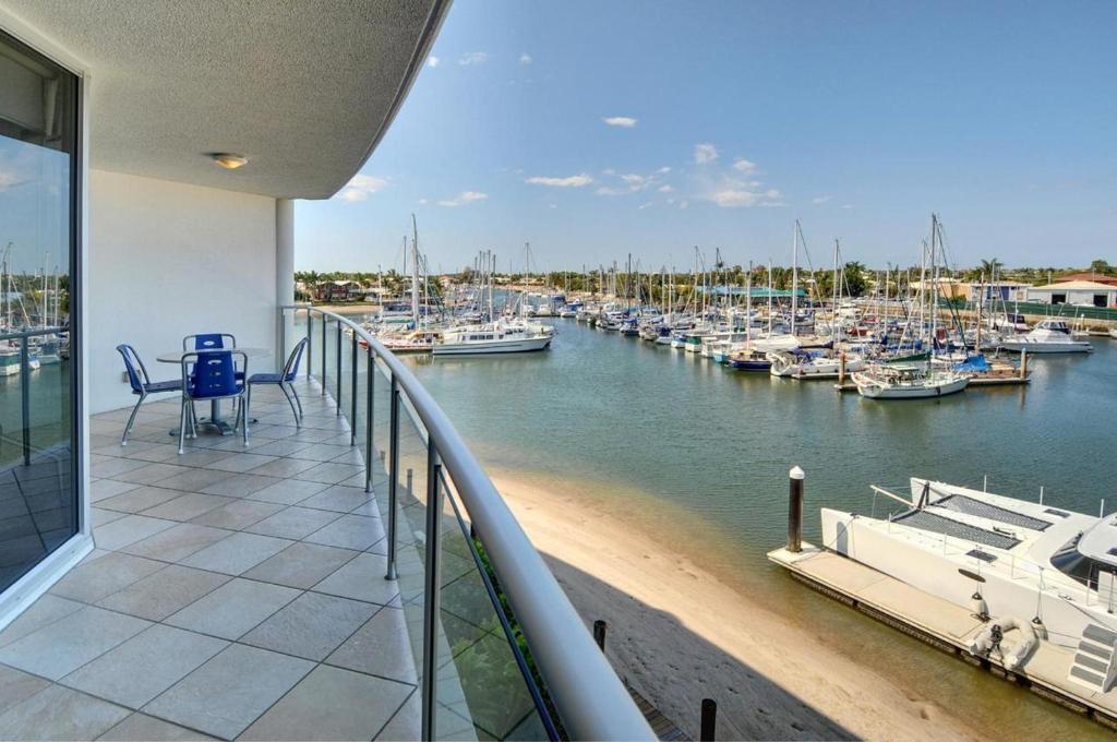 Bluewater Point Resort Мулулаба Номер фото
